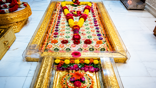 Best Bangalore to Shirdi Tour Package with Darshan & Hotel Stay
